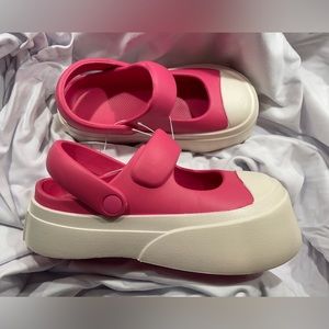 Fuschia Hot pink Rubber Mary Jane slide croc style lightweight sandal